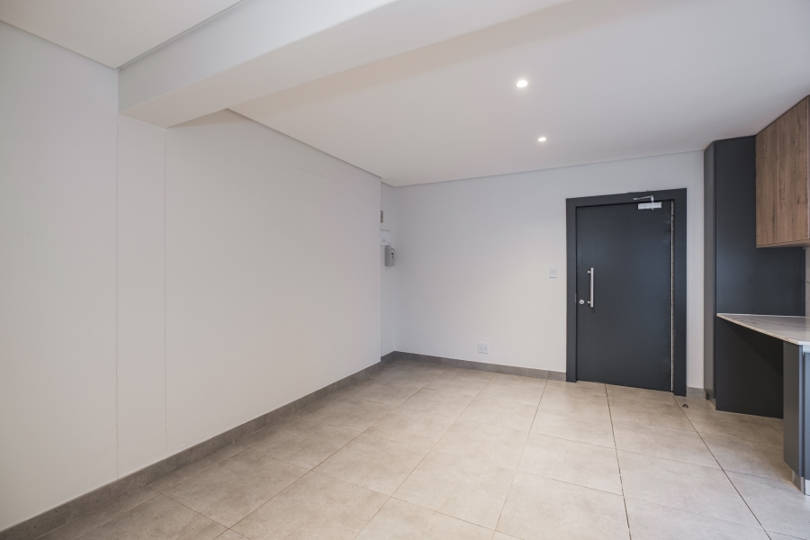 1 Bedroom Property for Sale in Sea Point Western Cape